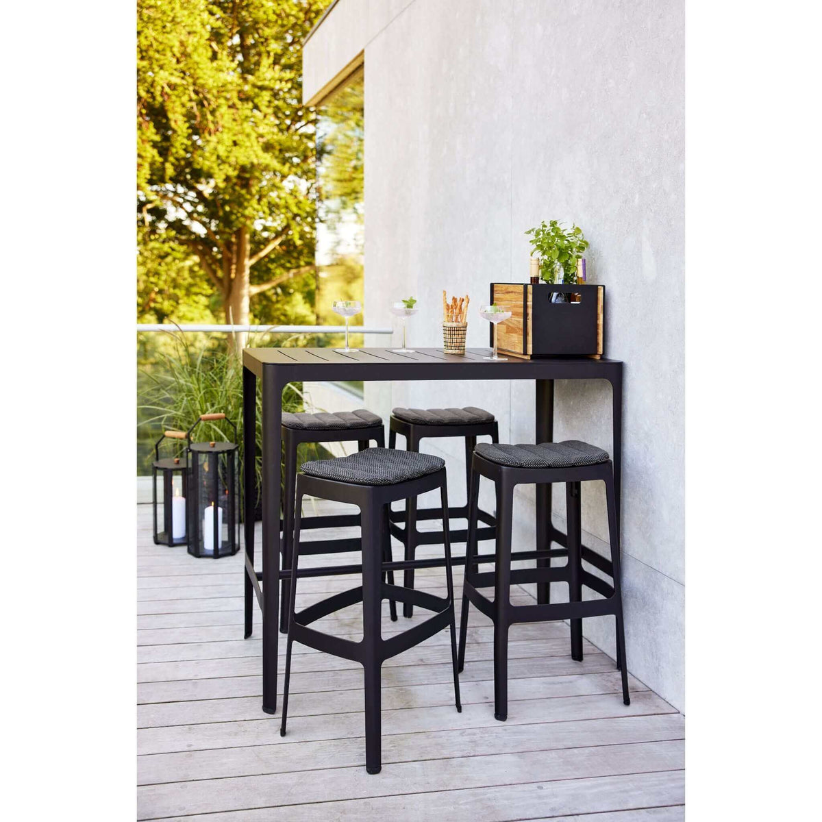 Cane-Line Cut Bar Table-White, aluminium