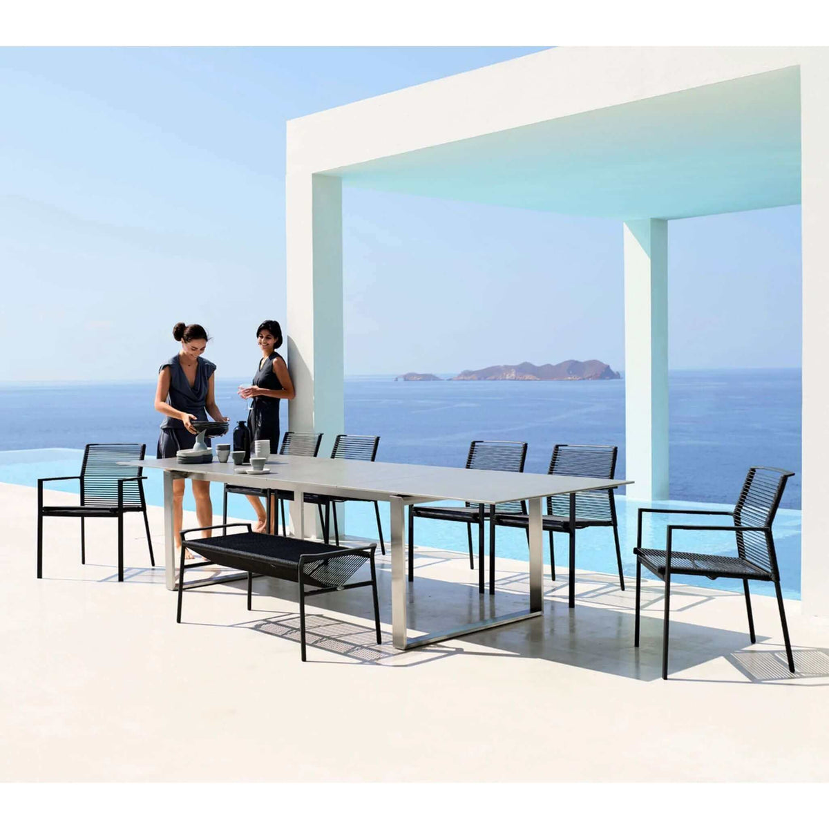 Cane-Line Edge Dining Table Base W/120 cm Extension-