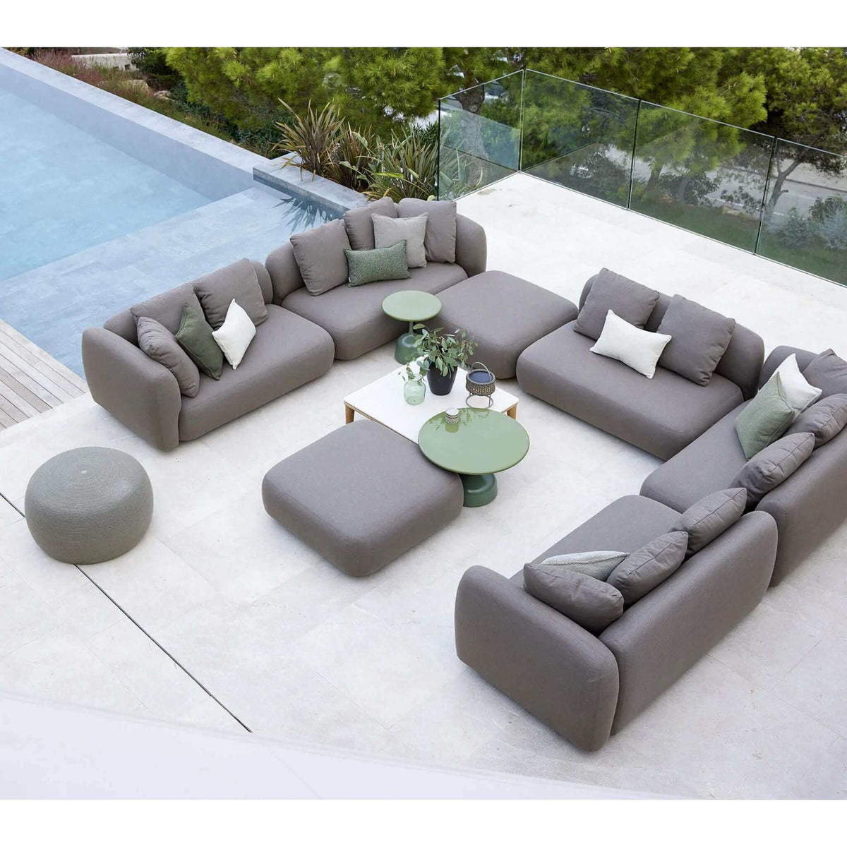 Cane-Line Capture Pouf-