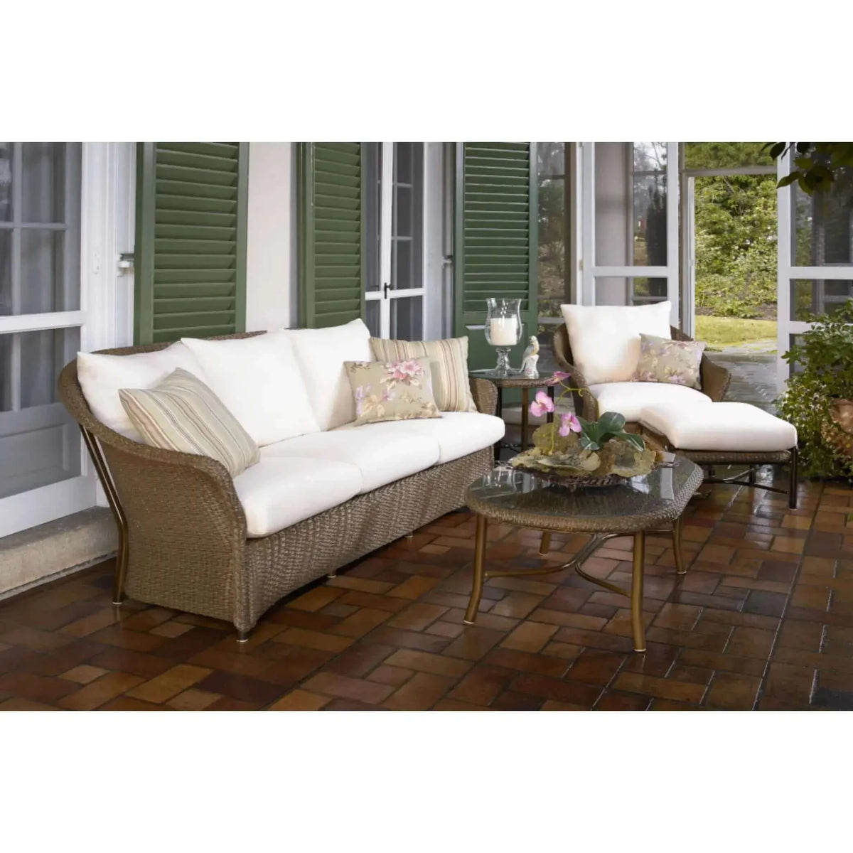 Lloyd Flanders Weekend Retreat Lounge Chair-Ebony 013