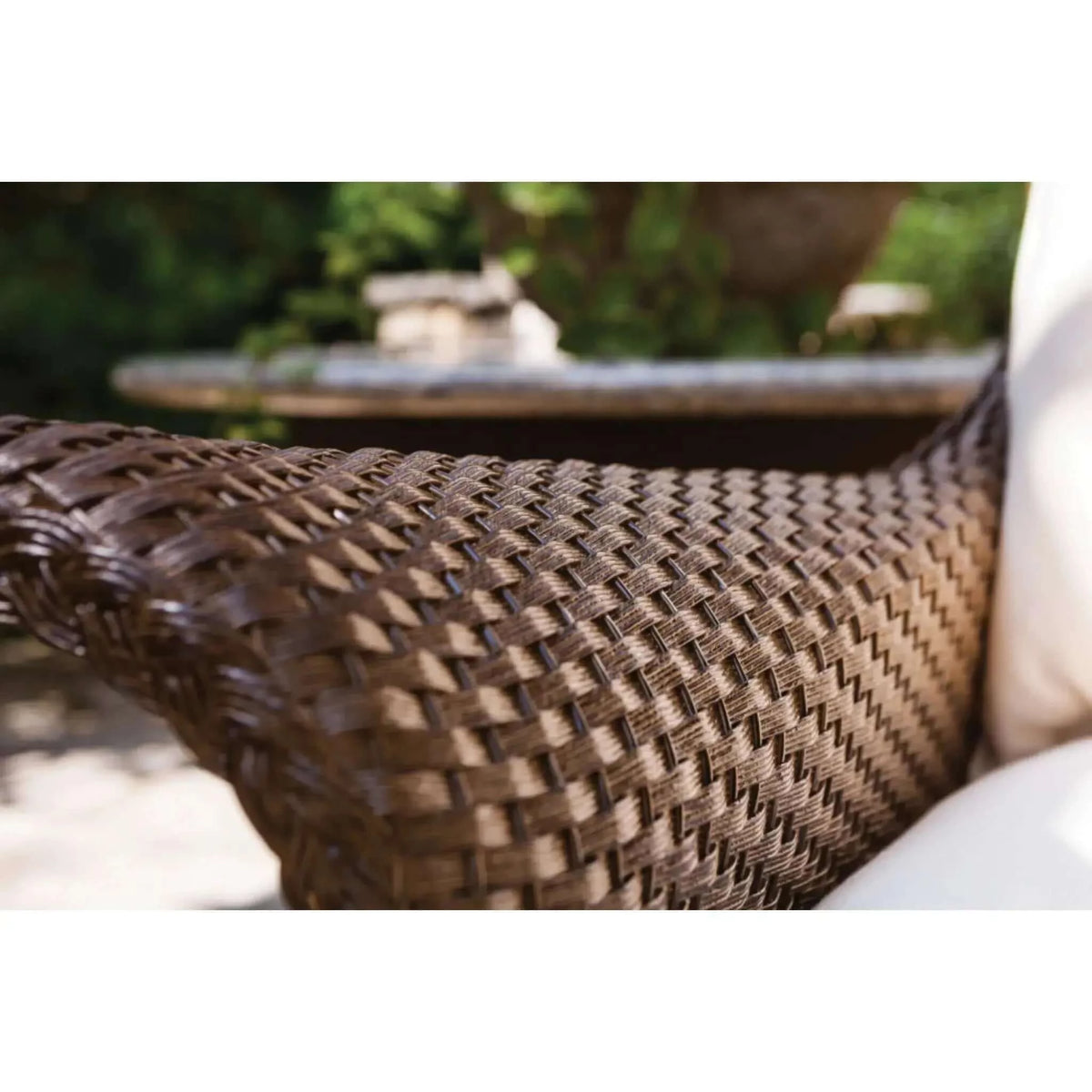 Lloyd Flanders Mandalay Swivel Rocker Lounge Chair-