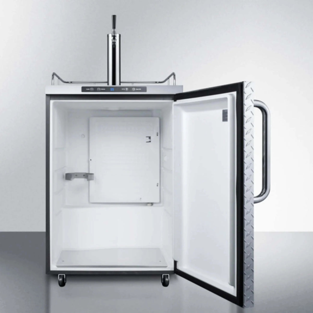 Summit 24" Wide Outdoor Kegerator - DPL - 49"H-