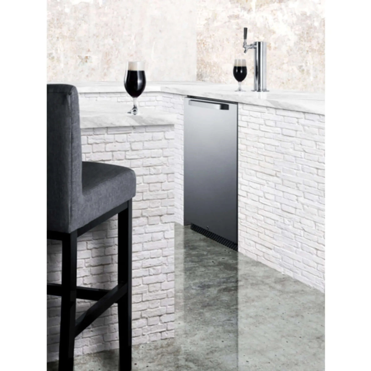 Summit 24" Wide Built-In Outdoor Kegerator - Commericial-