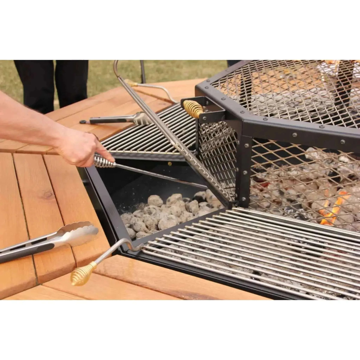 JAG 8 Table Grill & Fire Pit