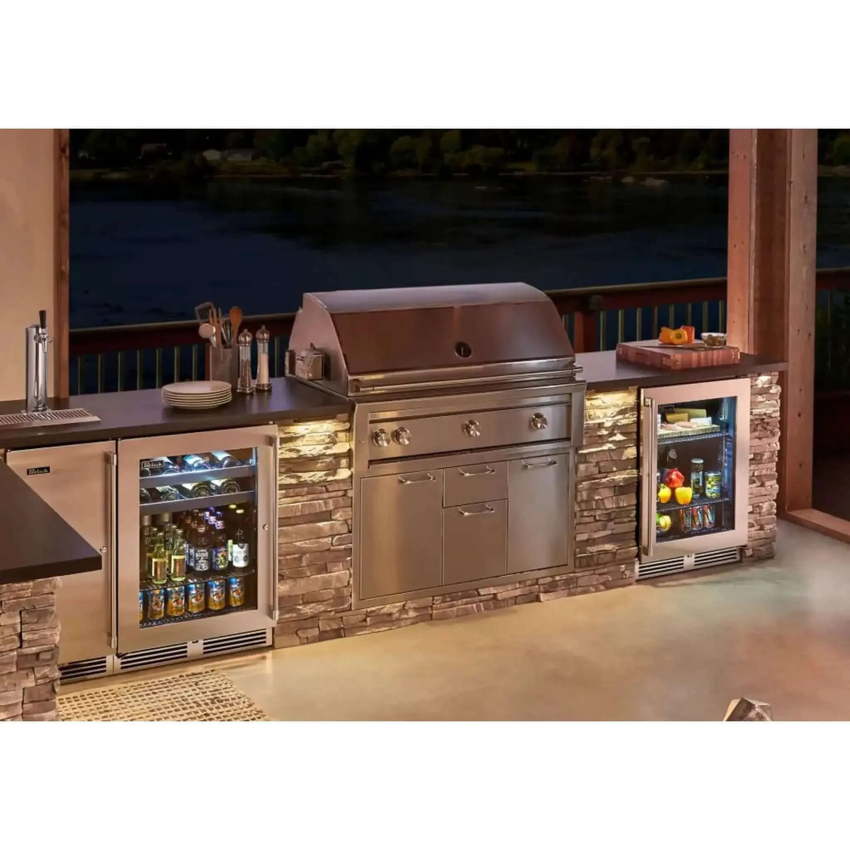 Perlick 24 Signature Series Outdoor Freezer - HP24FO, Right Hinge / Integrated Panel-Ready Solid Door