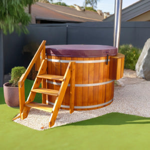 Fluid Float Colonial Cedar Hot Tub