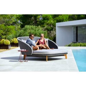 Cane-Line Peacock Daybed W/Teak Legs Incl. Table-