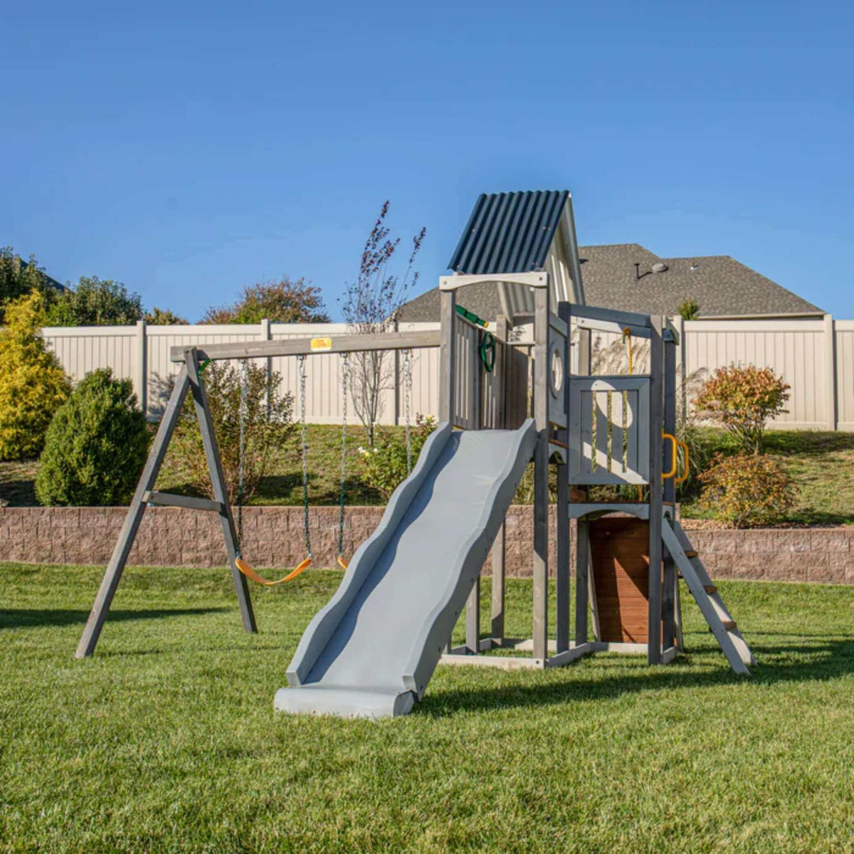 Jack and June The Haven II Swing Set-